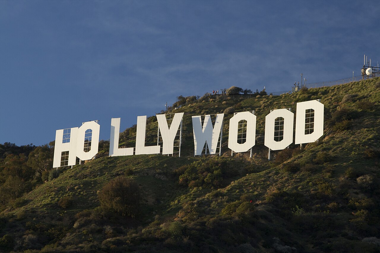 View of Los Angeles, California, a MarketAnywhere flyer distribution and door hanger delivery service area